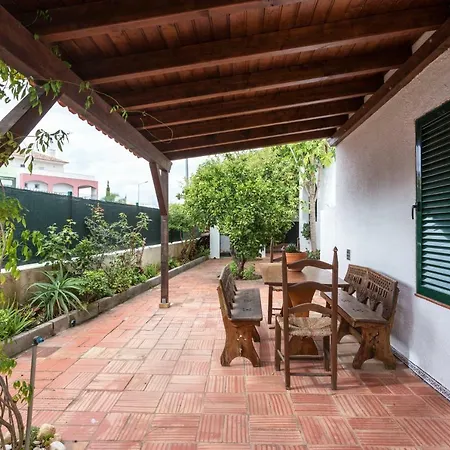 Typical Algarvian Family * Cabanas De Tavira